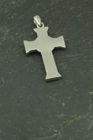 Kreuz mit Knotenmuster, Halsketten Anhänger aus Edelstahl