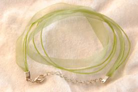 Organza-Halsband in grün ca. 45cm
